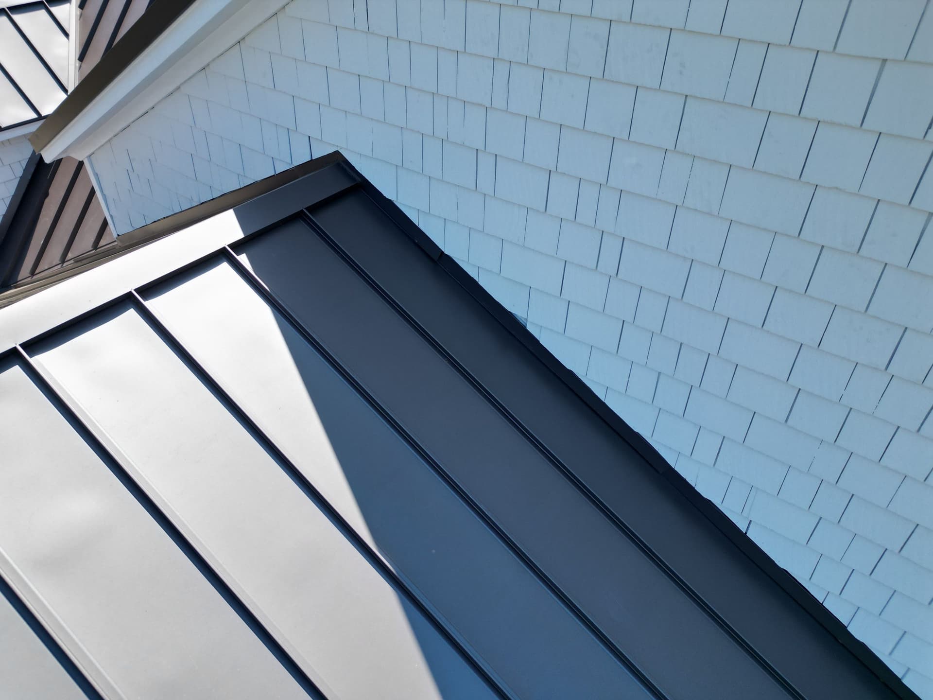 Gallery photos for Standing-Seam Metal Roof (Antique color) installation in San Juan Capistrano: Image #1
