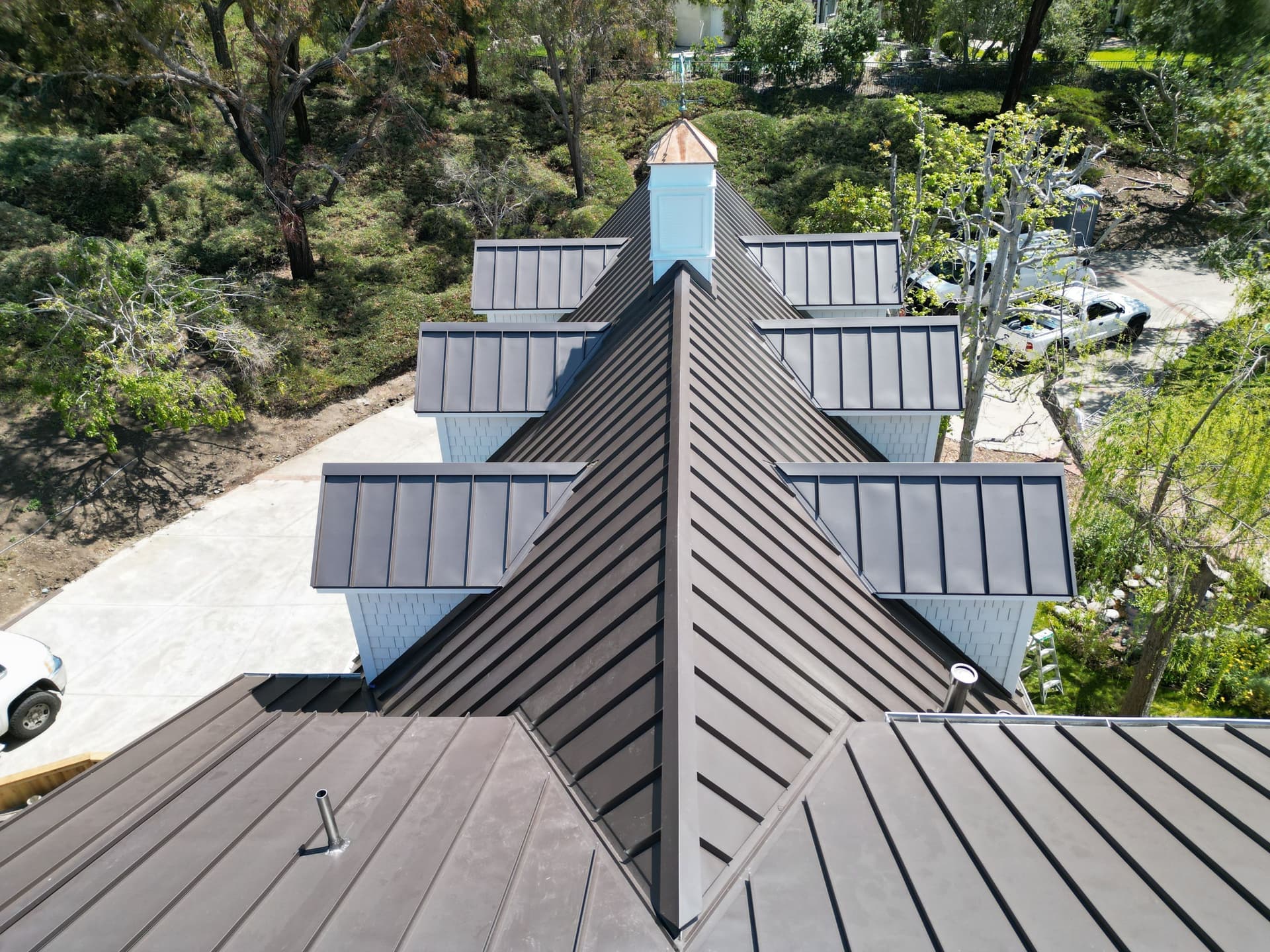 Gallery photos for Standing-Seam Metal Roof (Antique color) installation in San Juan Capistrano: Image #8