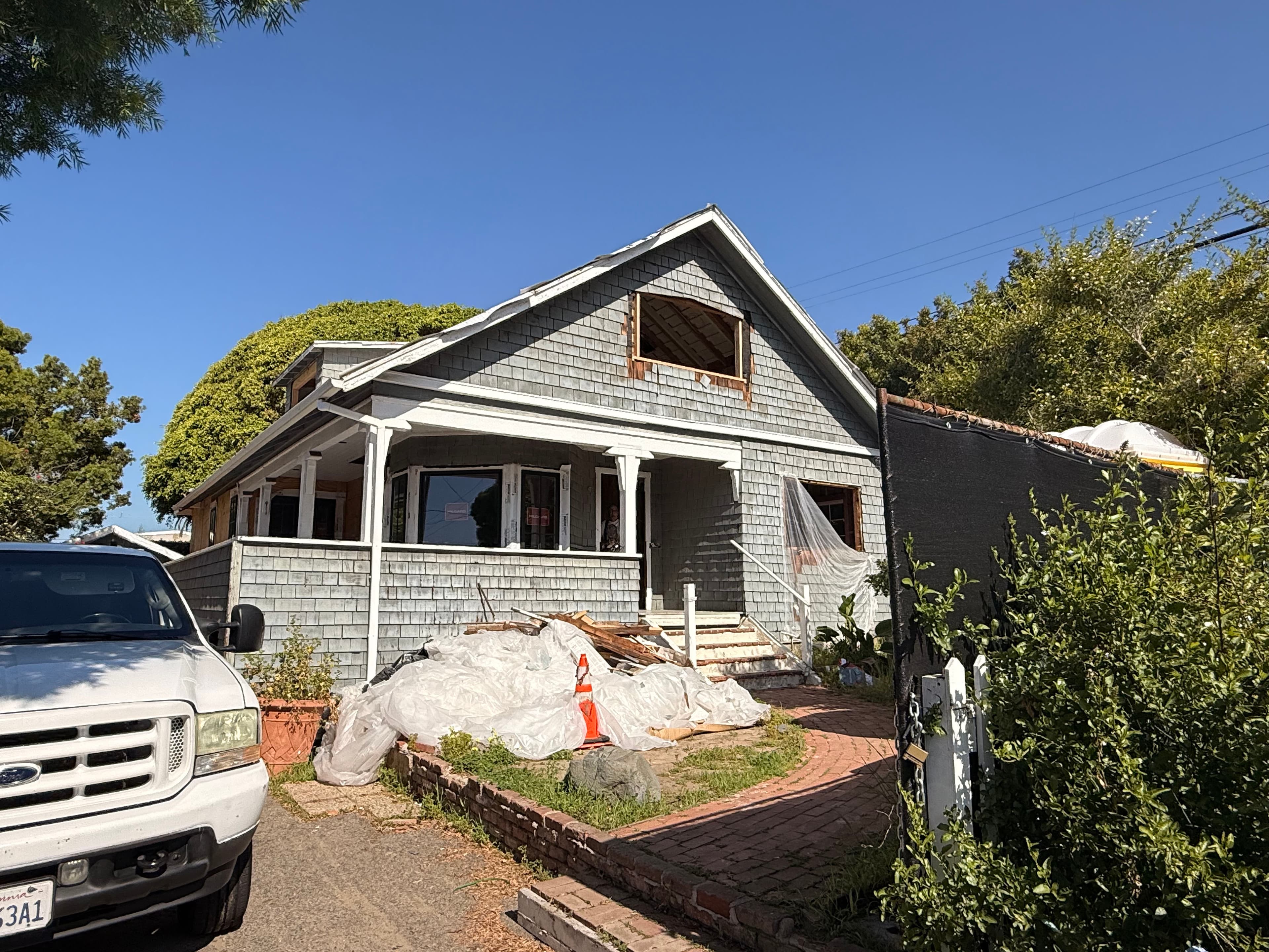 Project Seamless Roof Renovations in Laguna Beach image