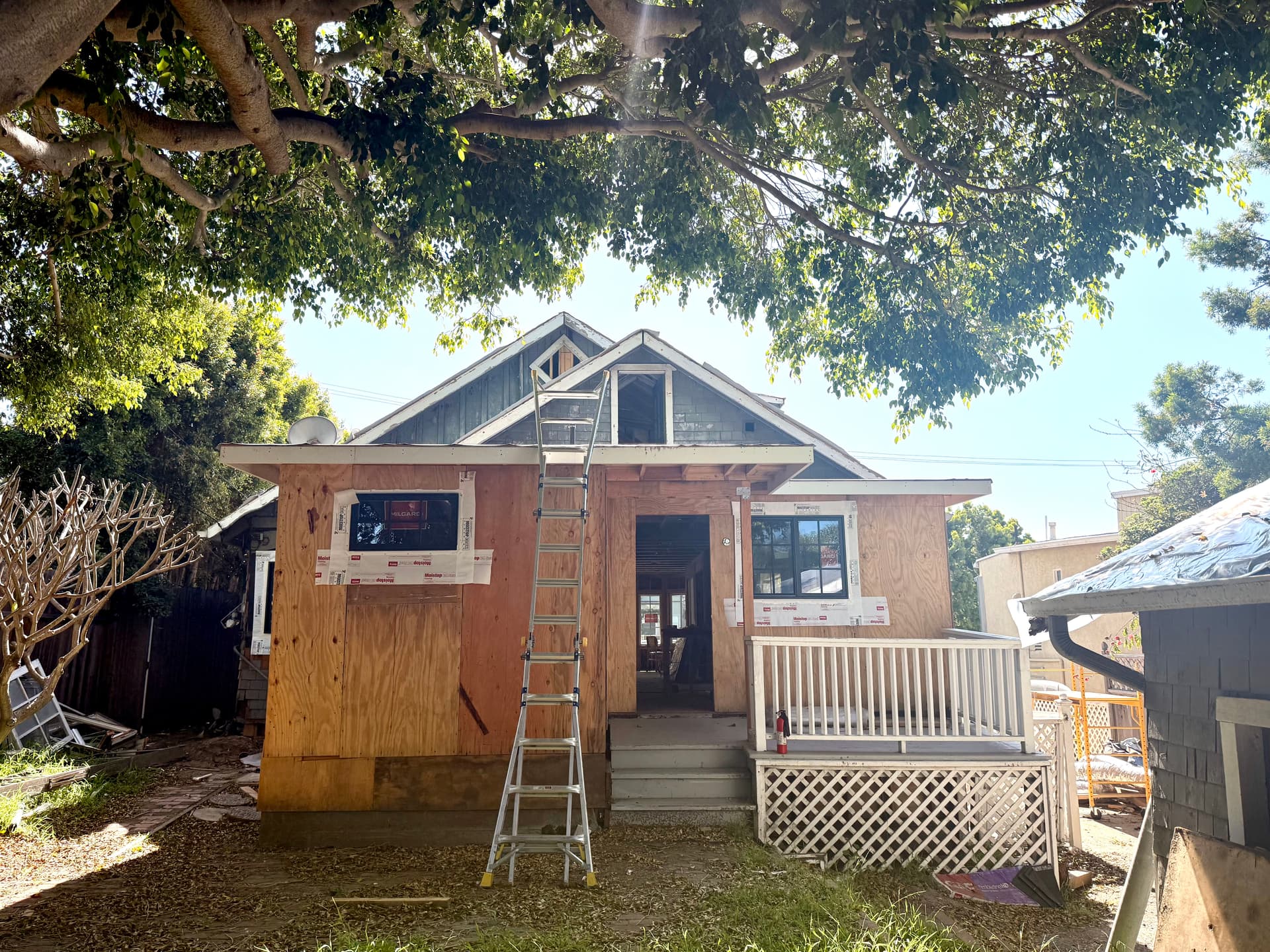 Gallery photos for Seamless Roof Renovations in Laguna Beach: Image #2