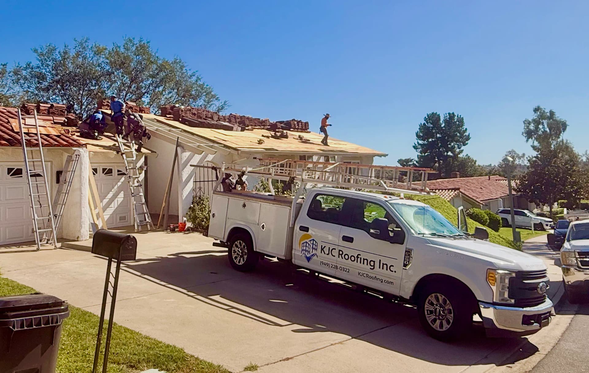 30-Year-Old Clay Tile Roof Gets New Underlayment in Mission Viejo image