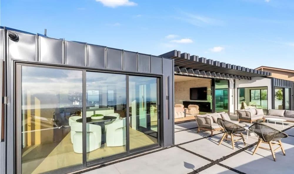 Gallery photos for Standing-Seam Metal Roof in Corona Del Mar, CA: Image #6